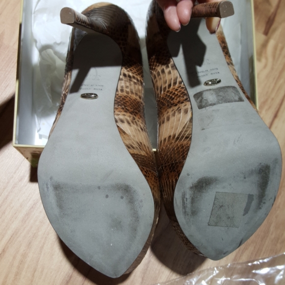 Sergio Rossi Snakeskins Peep Toe pump 38.5 - Picture 7 of 7